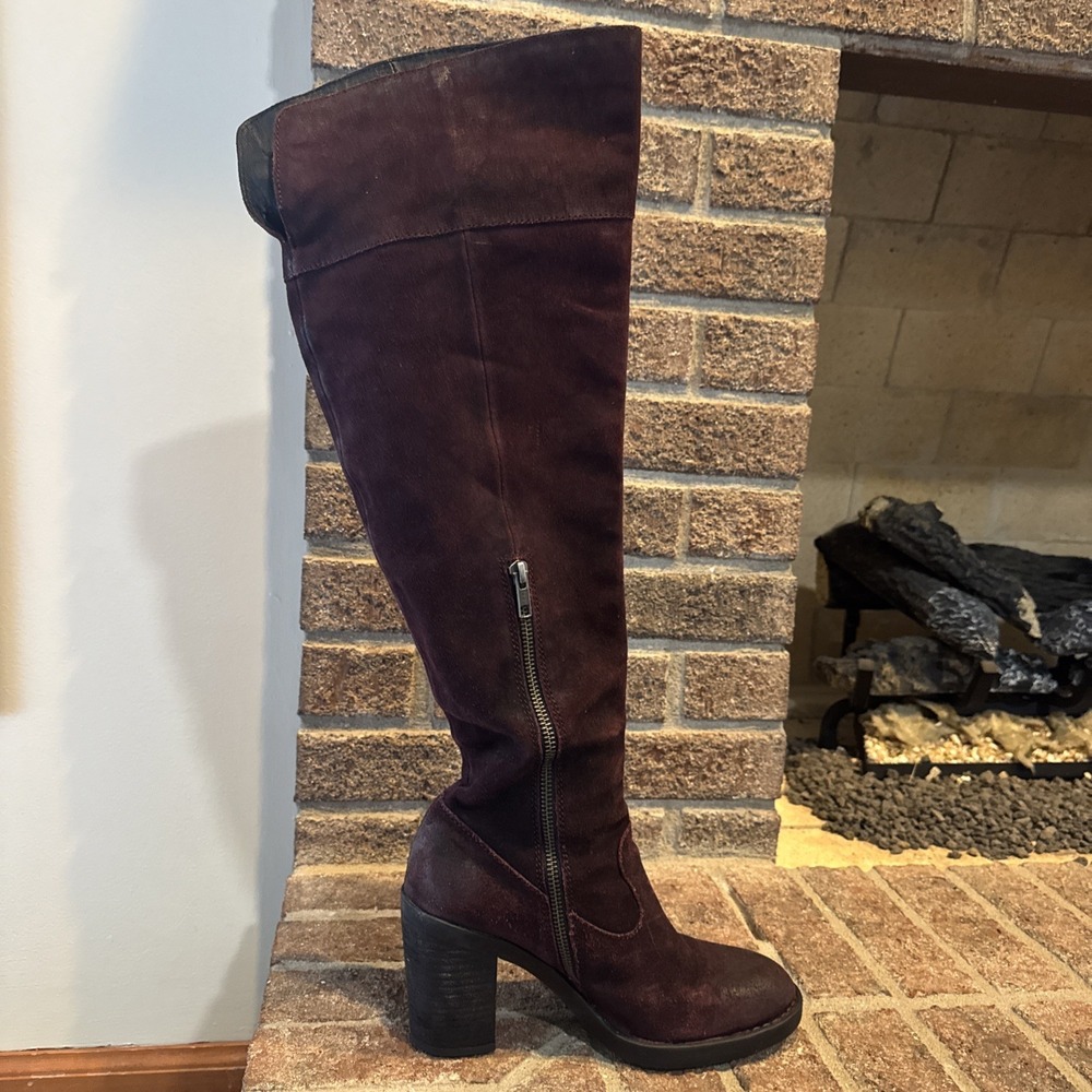 Born Over The Knee Suede Leather Block Heel Boots Women's Sz 7 Dark Red - Picture 5 of 16